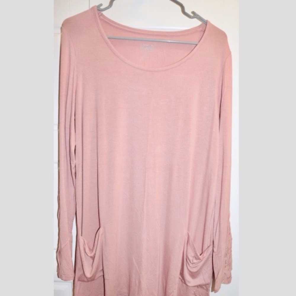 Pink Lace 2 Pocket Top